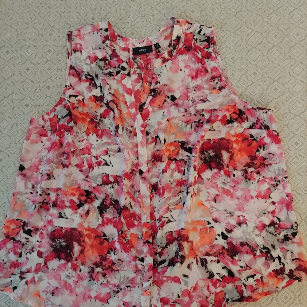 Apt 9 1x top